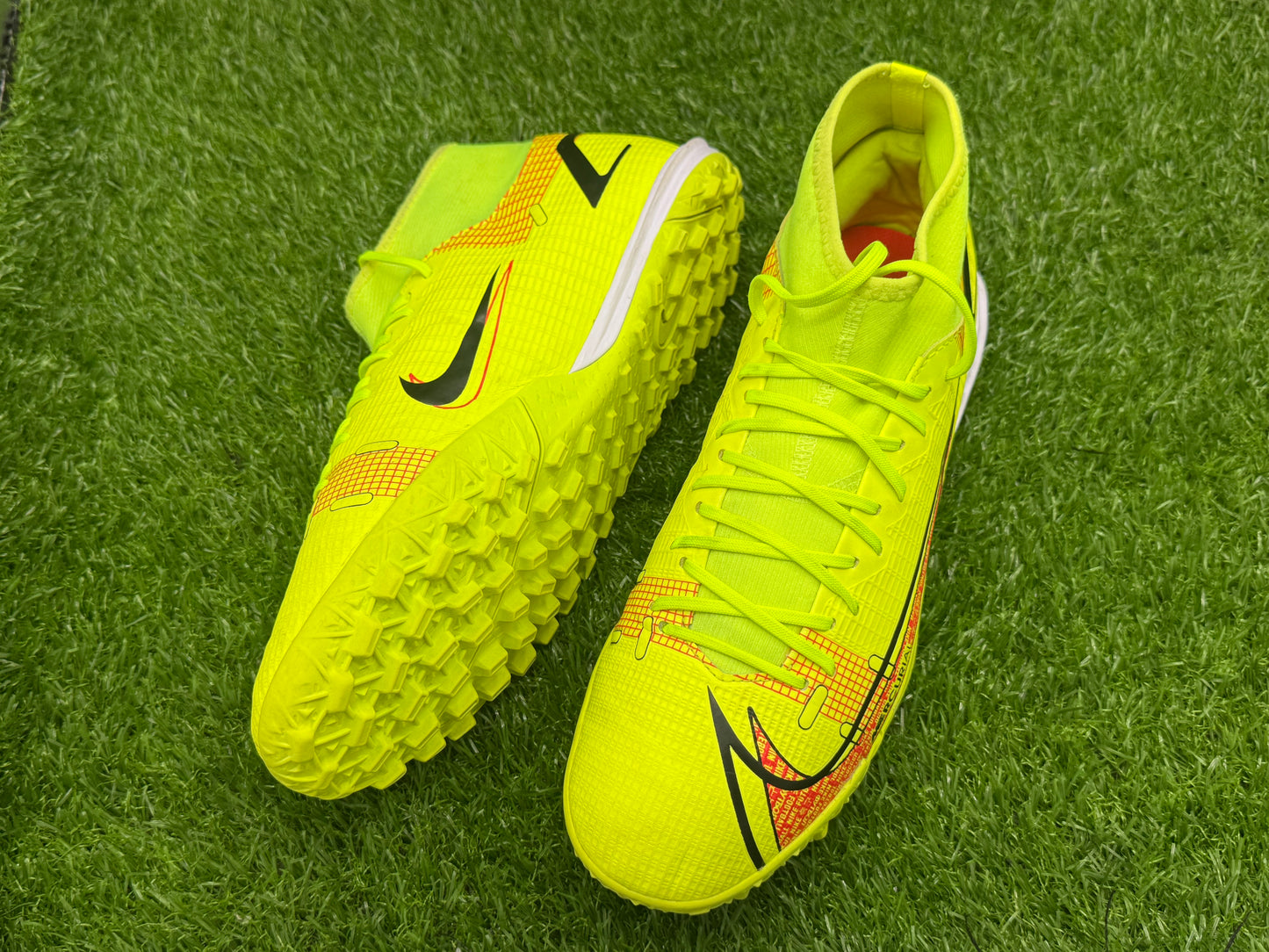 Nike Mercurial Superfly 8 Academy TF