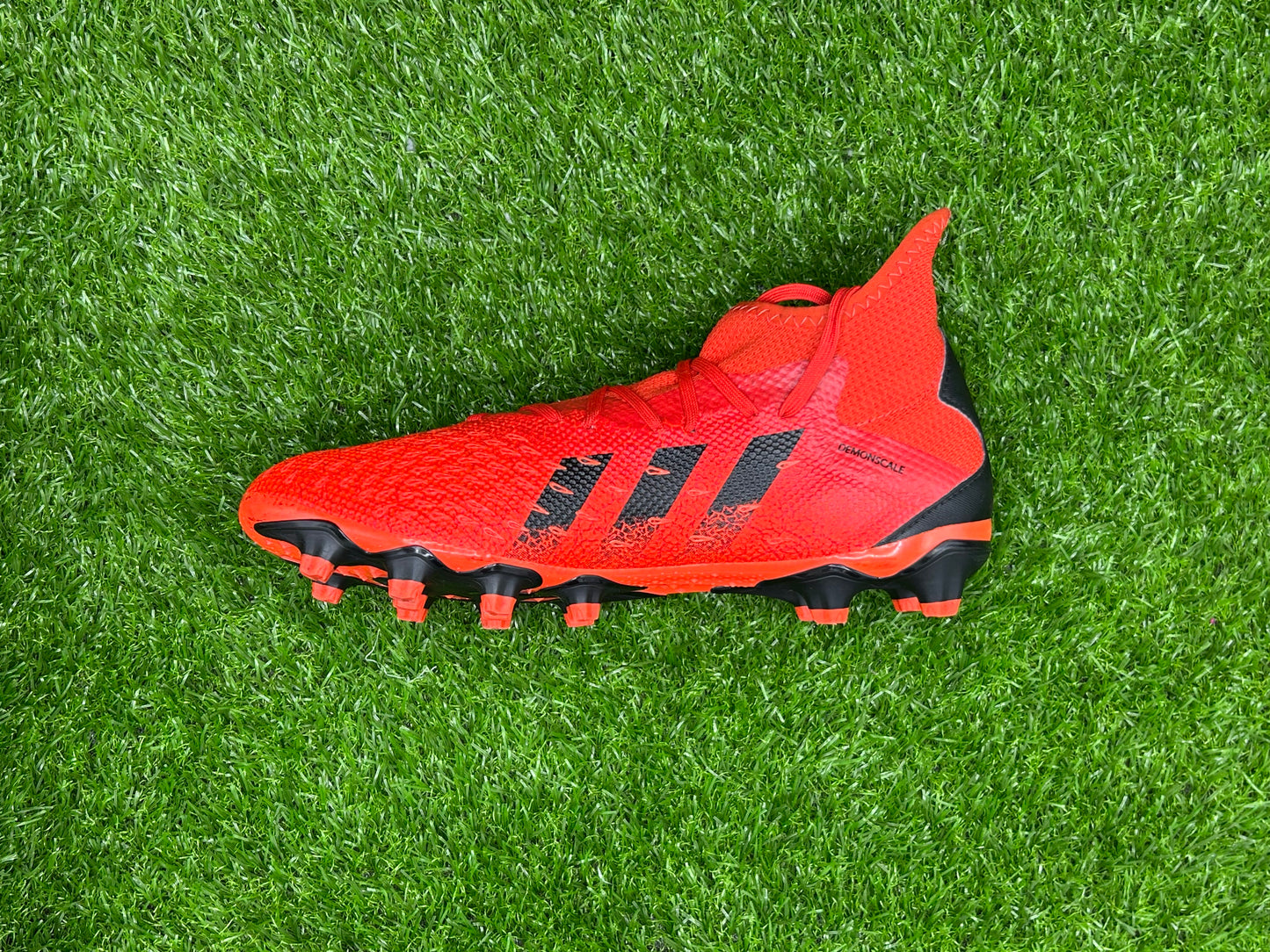 adidas Predator Freak.3 MG