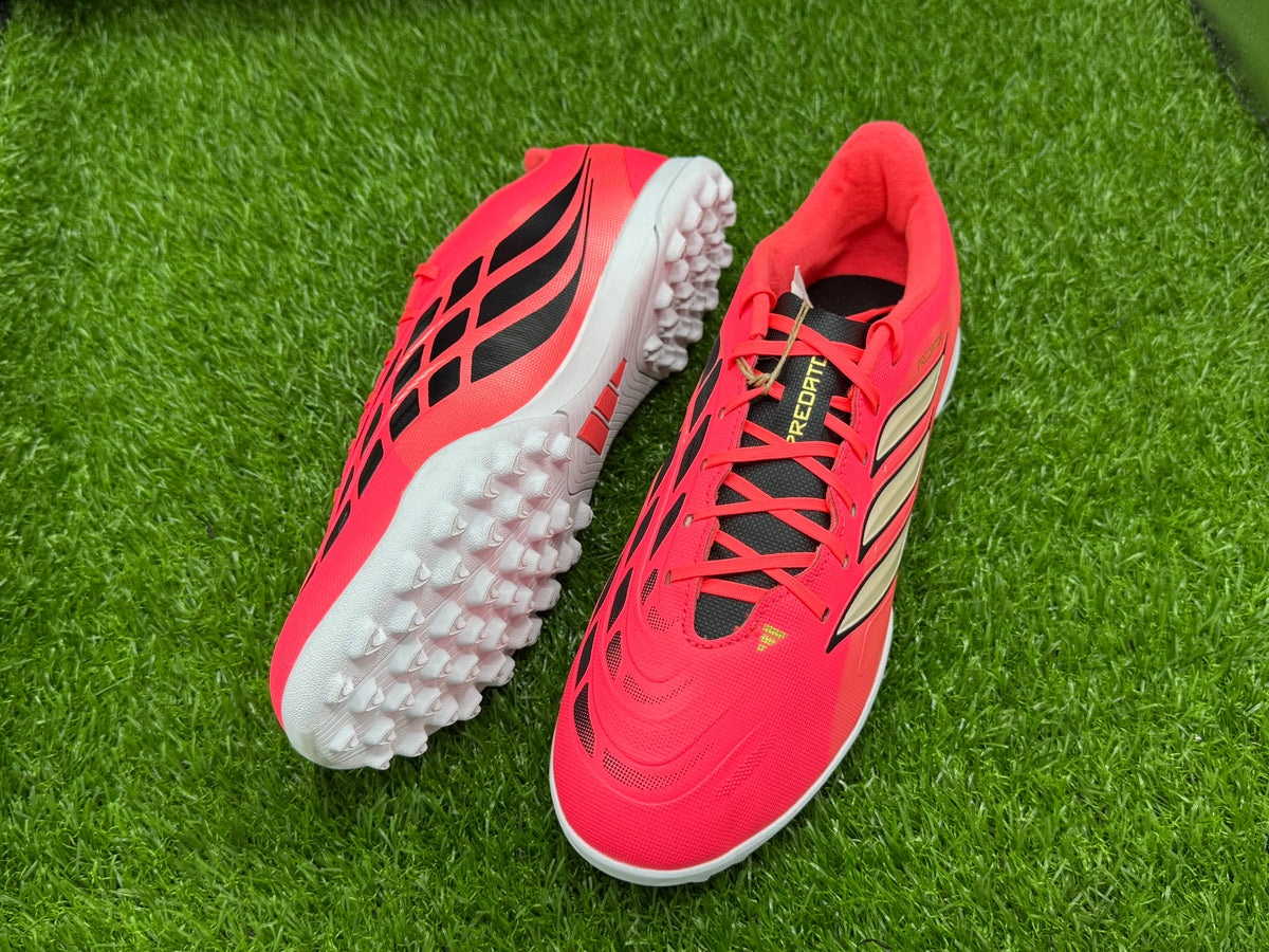 Adidas Predator CLUB TF (Brand New)