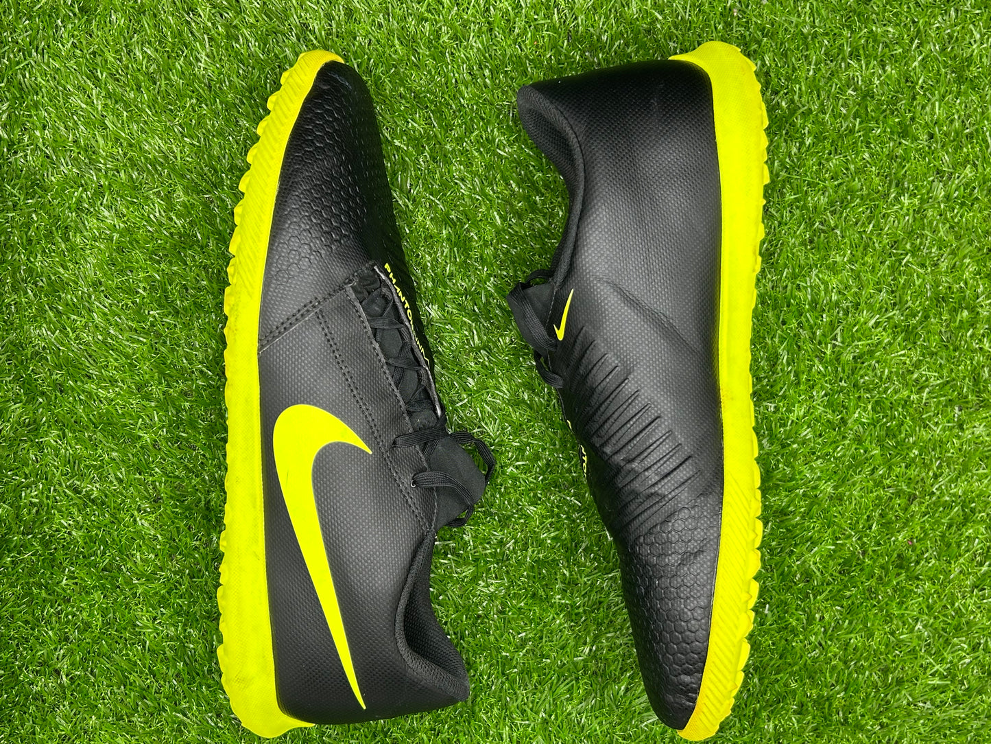 Nike Phantom TF