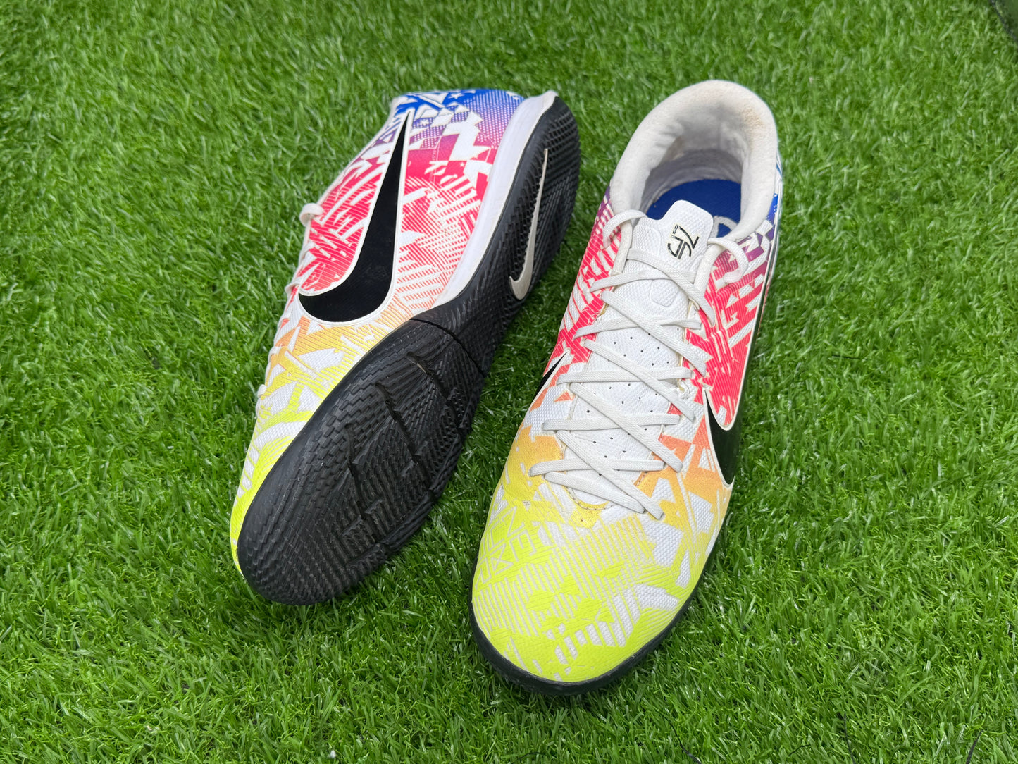 Nike Neymar Jr. x Mercurial Vapor 13 Academy IC