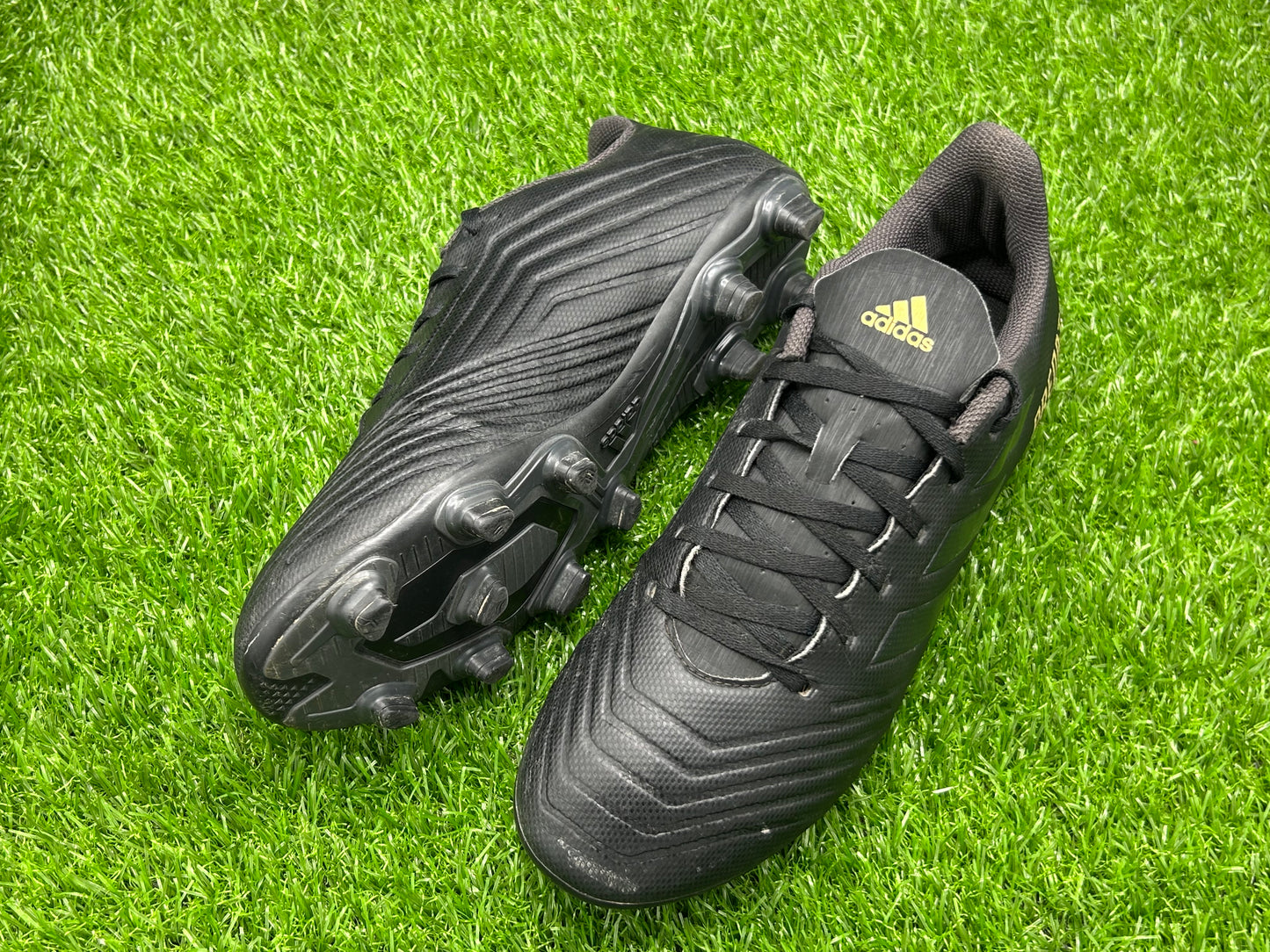 adidas Predator 19.4 FxG