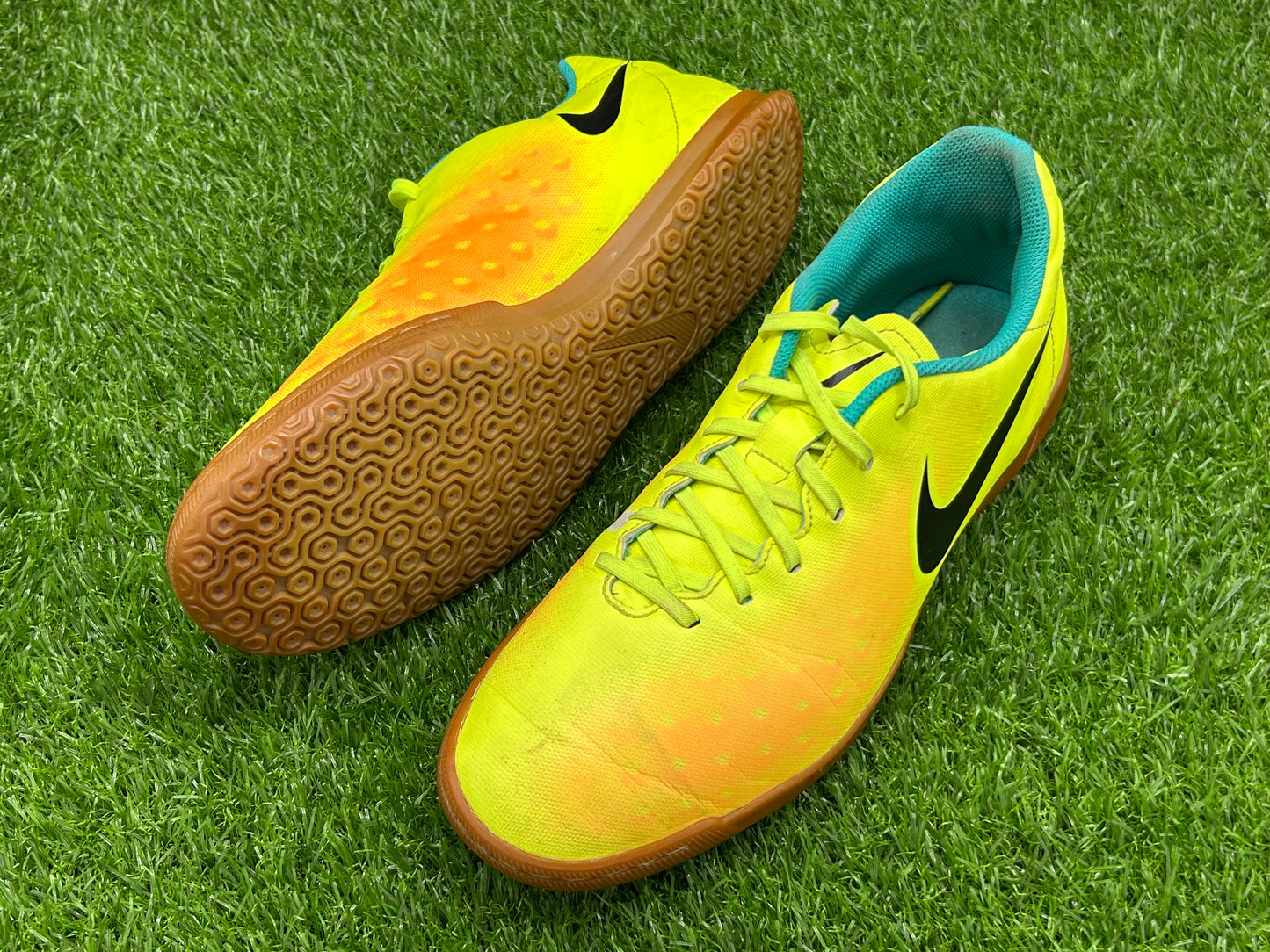 Nike Magista Ola II IC
