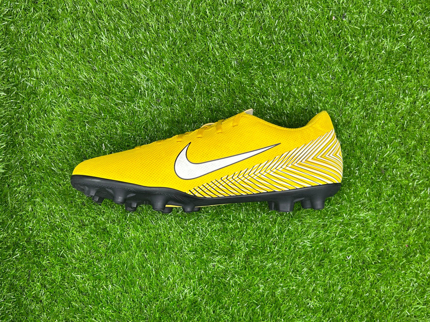 Nike Mercurial Vapor 12 Club Neymar FG MG