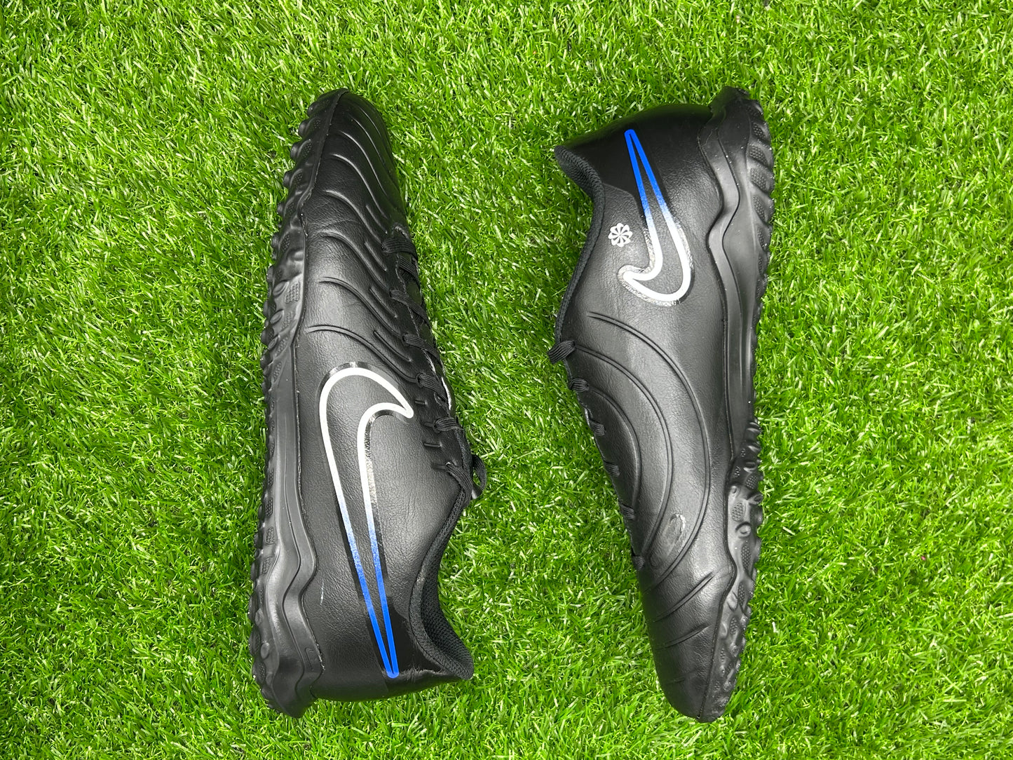 Nike Tiempo Legend 10 Club TF