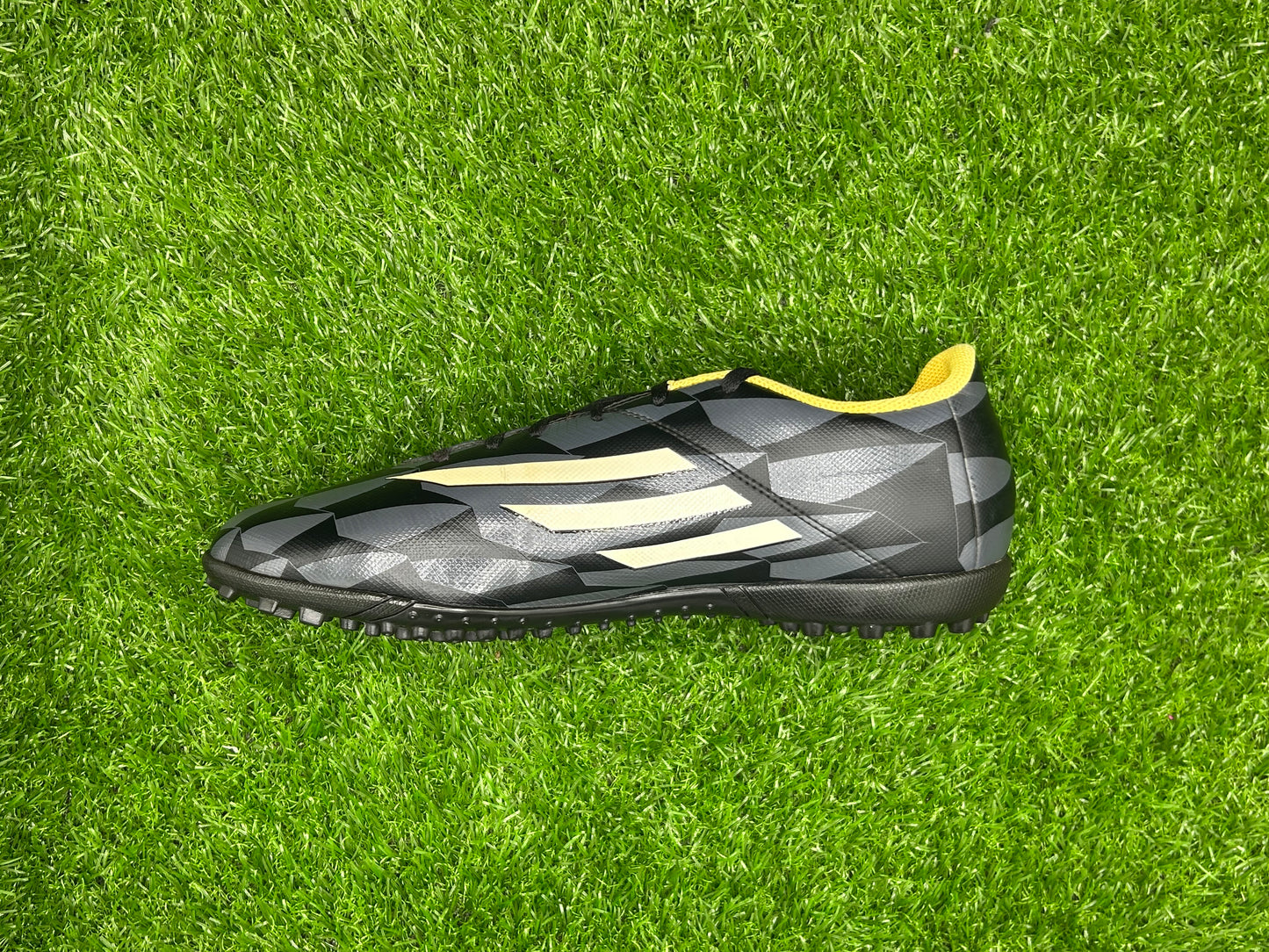 Adidas F5 TF