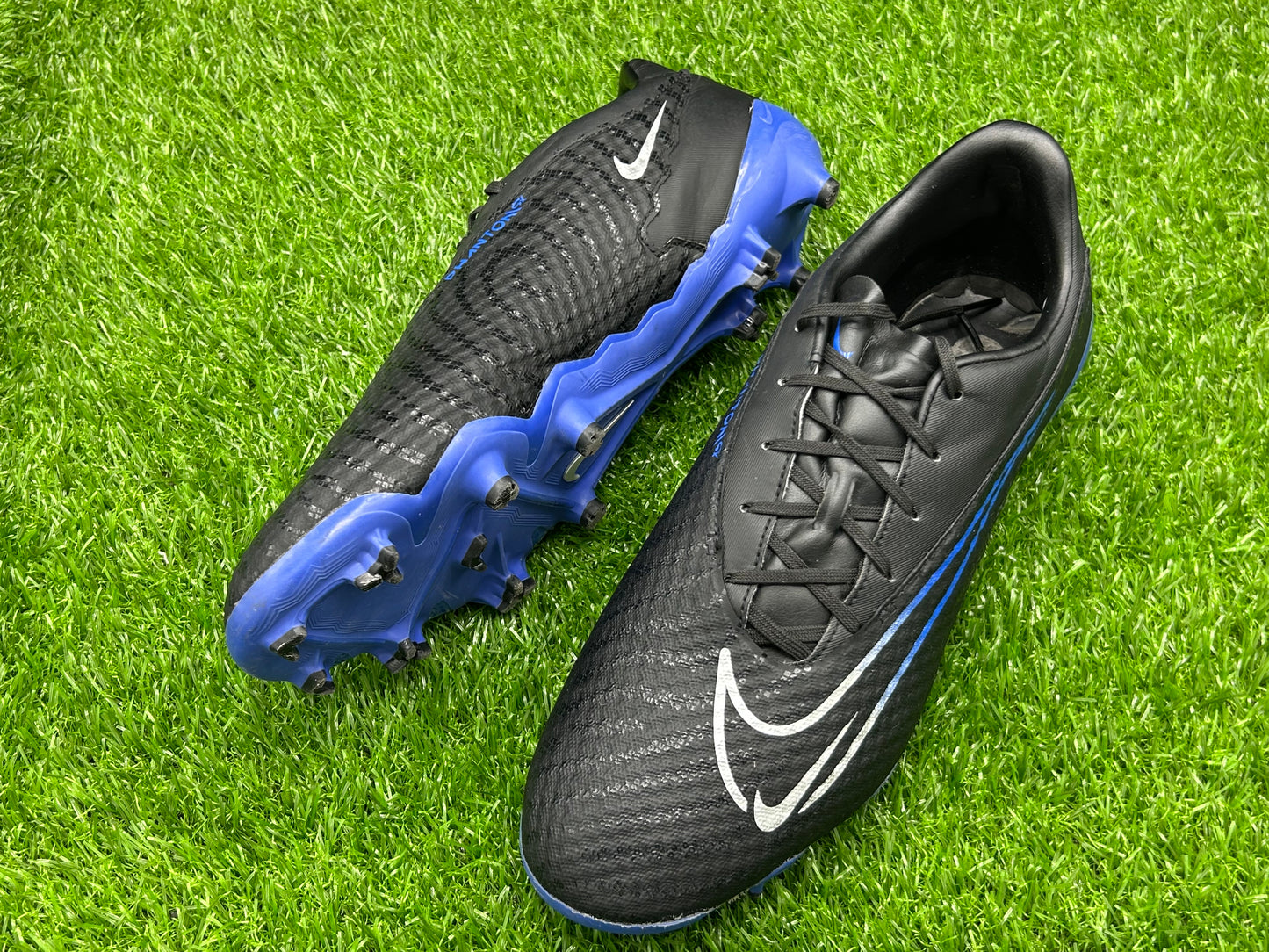 NikePhantom GX Academy MG