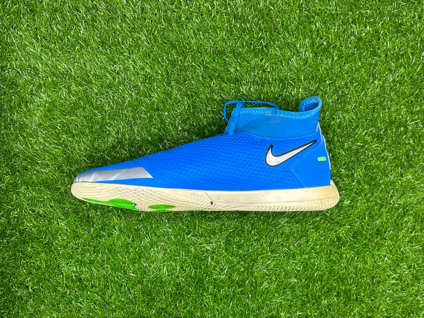 Nike Phantom GT Club DF IC