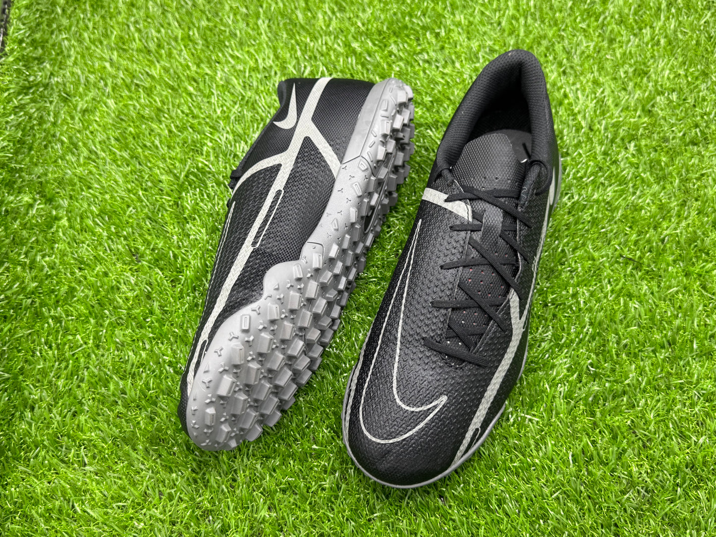 Nike Phantom GT2 Club TF