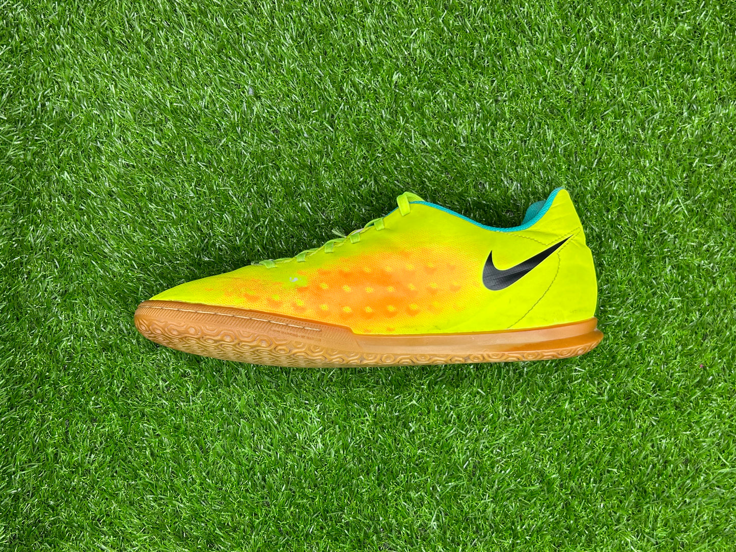 Nike Magista Ola II IC