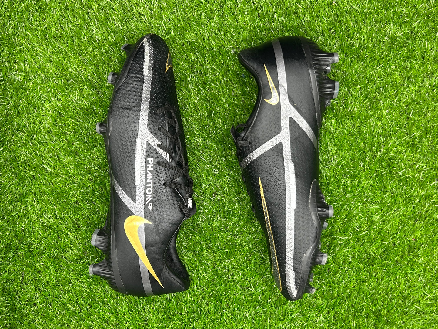 NIKE PHANTOM GT2 ACADEMY FG/MG