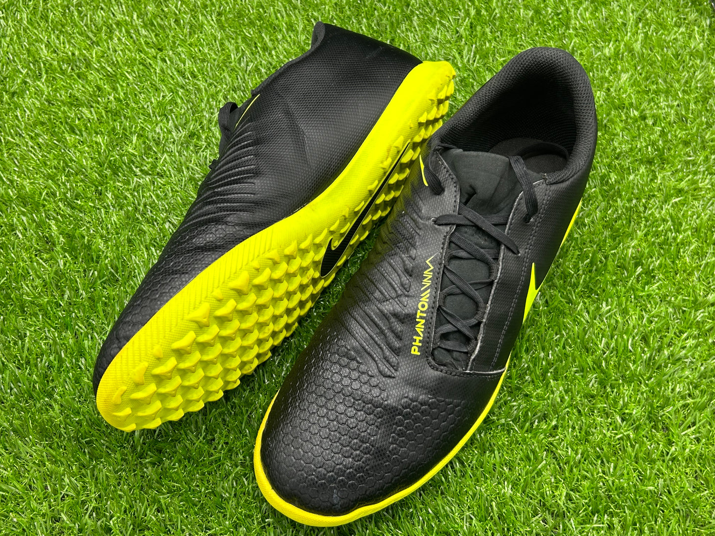 Nike Phantom TF