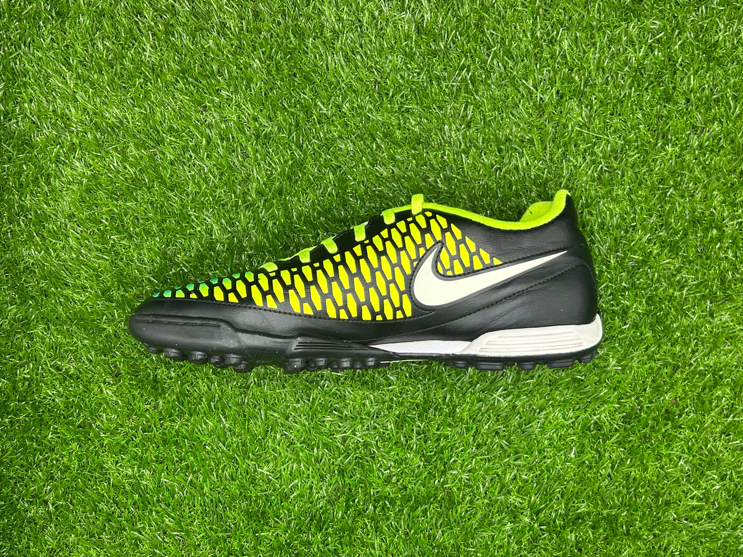 Nike MAGISTA OLA TF