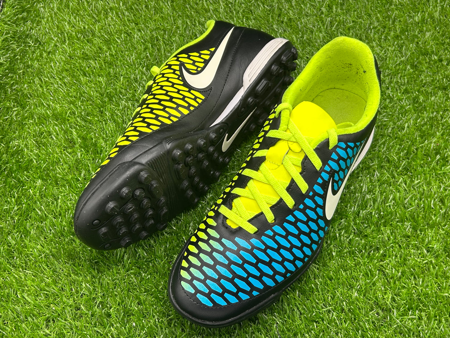 Nike MAGISTA OLA TF