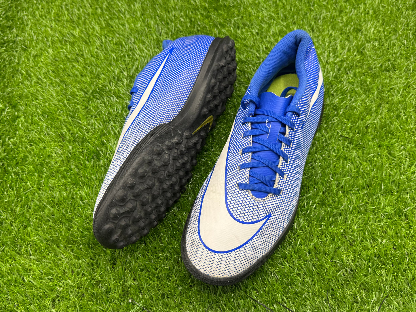 Nike Bravatax II TF