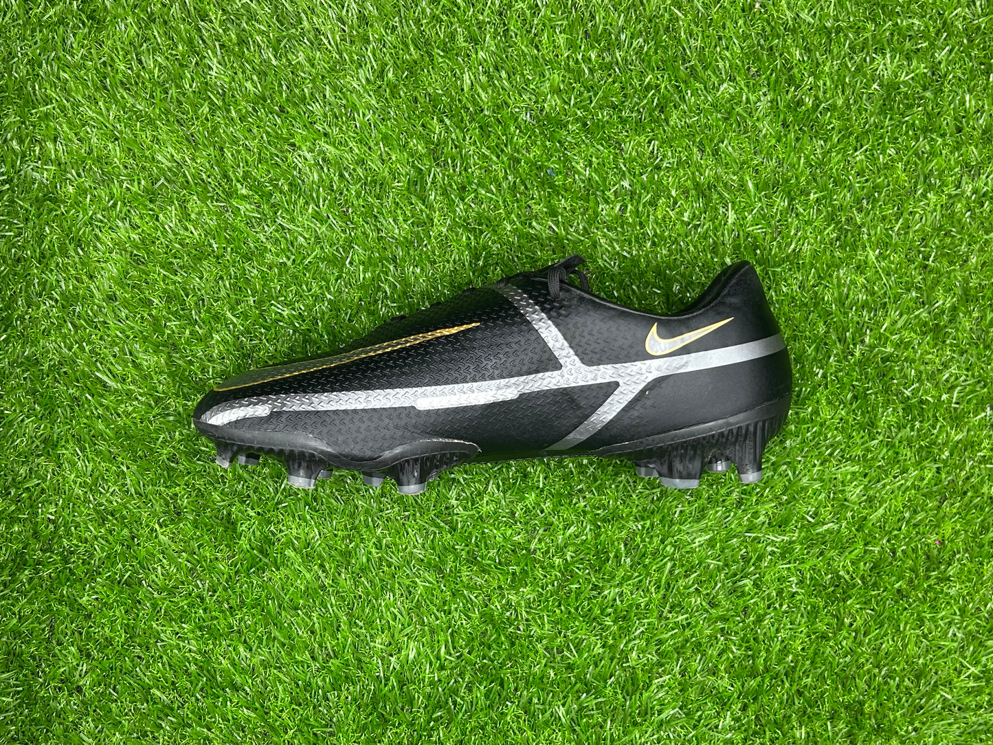 NIKE PHANTOM GT2 ACADEMY FG/MG