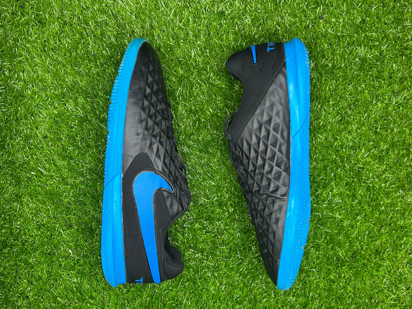 Nike Tiempo Legend 8 Club IC