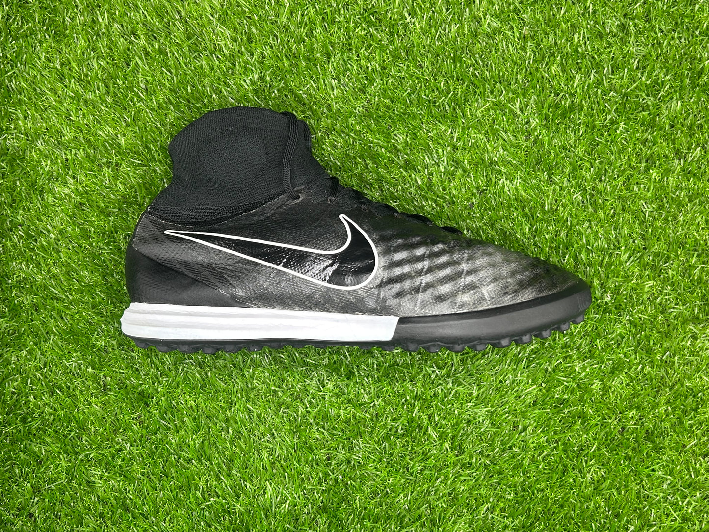 Nike MagistaX Proximo II DF TF