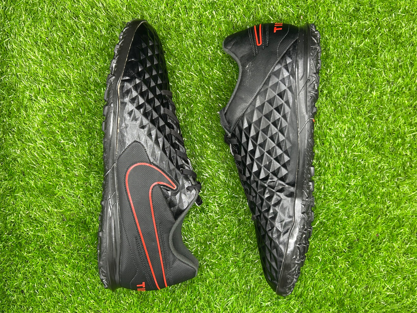 Nike Tiempo Legend 8 Club TF