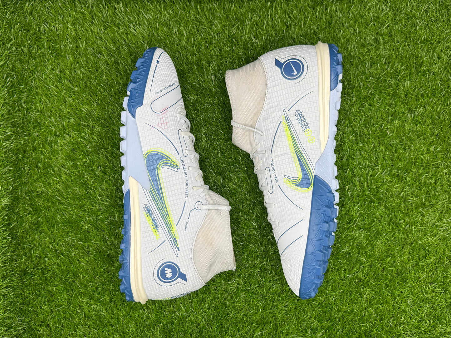 Nike Mercurial Superfly 8 Academy TF