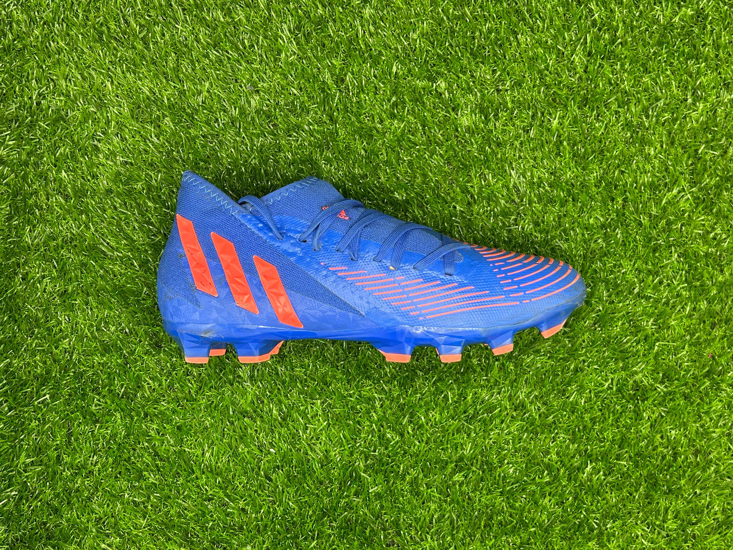 adidas Predator Edge .3 MG
