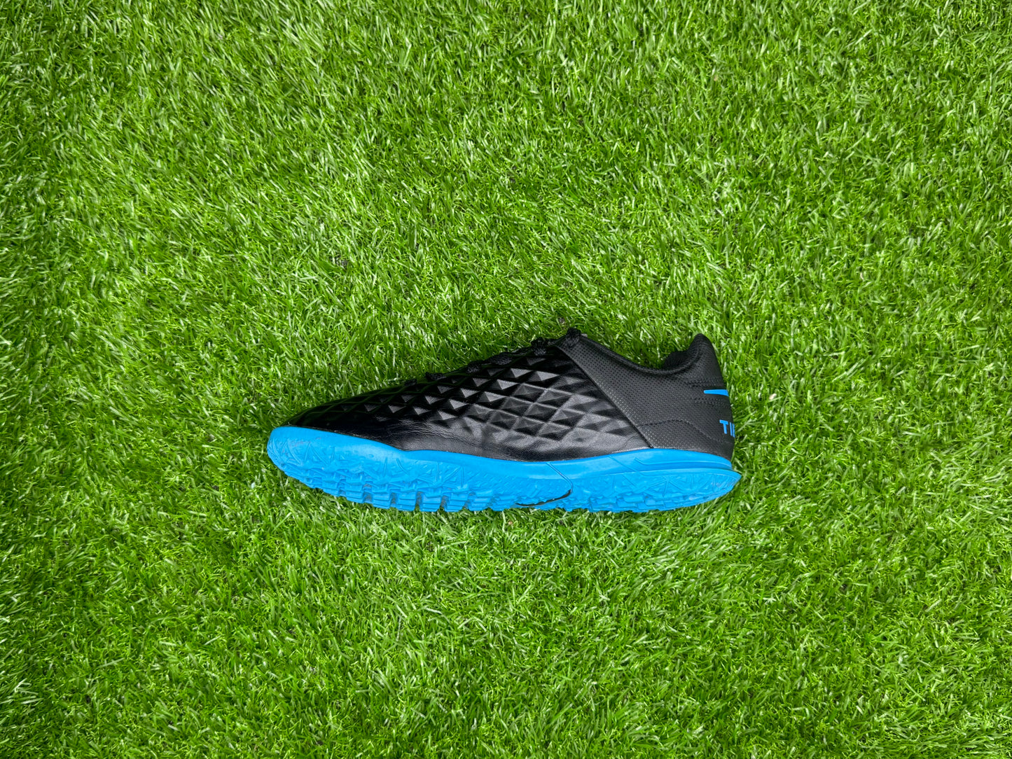 Nike Tiempo Jr. Legend 8 Club TF