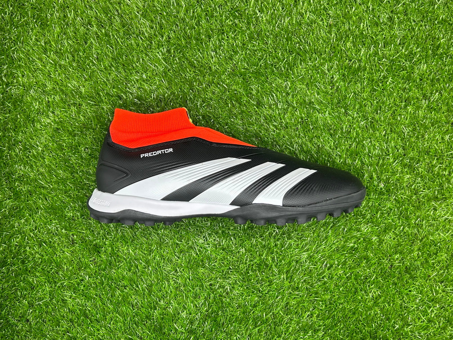 Adidas Predator 24 League LL TF (Brand New)