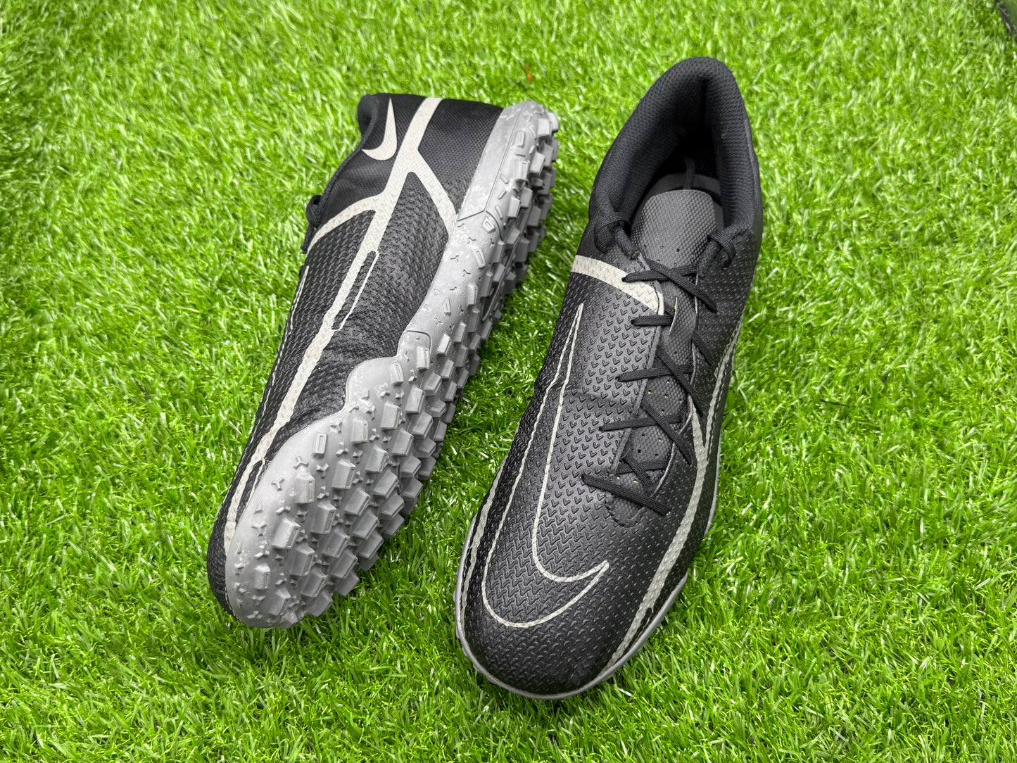 Nike Phantom GT2 Club TF