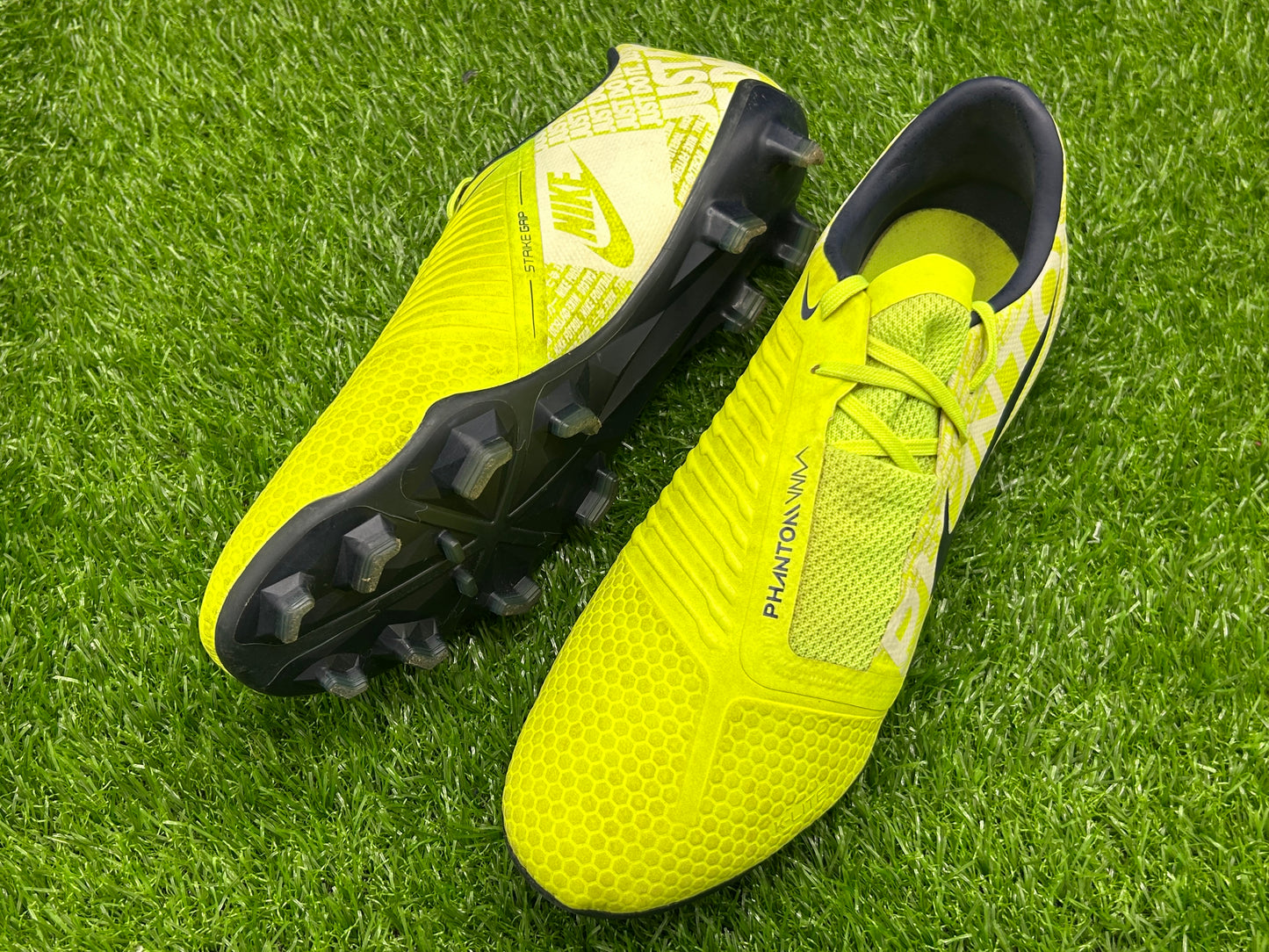 Nike Phantom Venom Pro FG