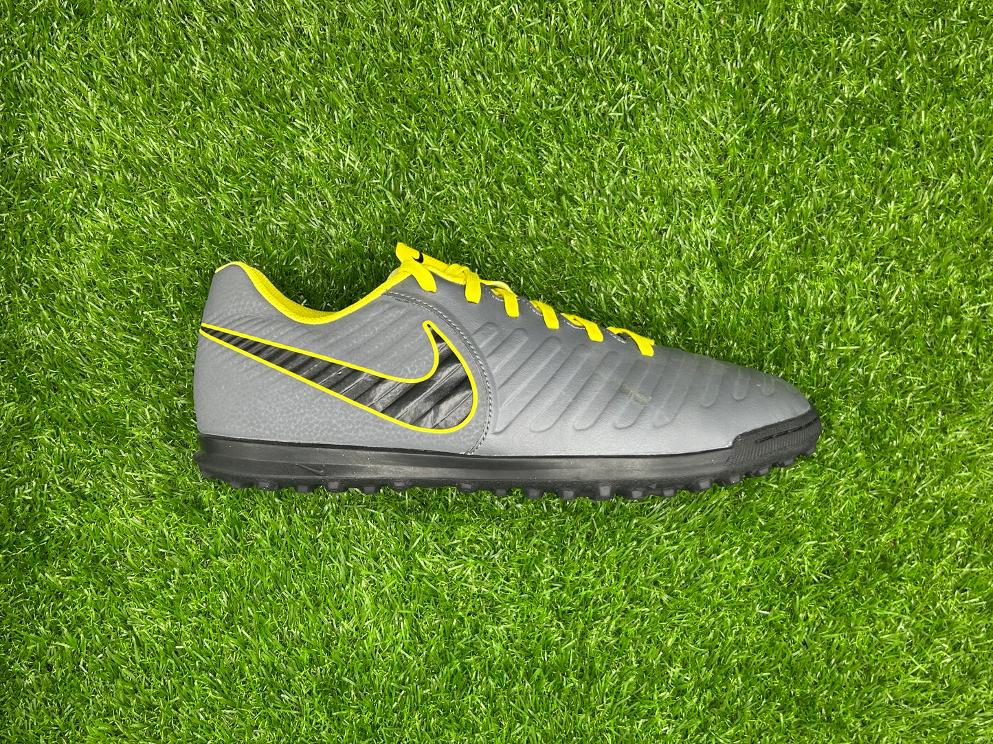 Nike Tiempo Legend 7 Club TF