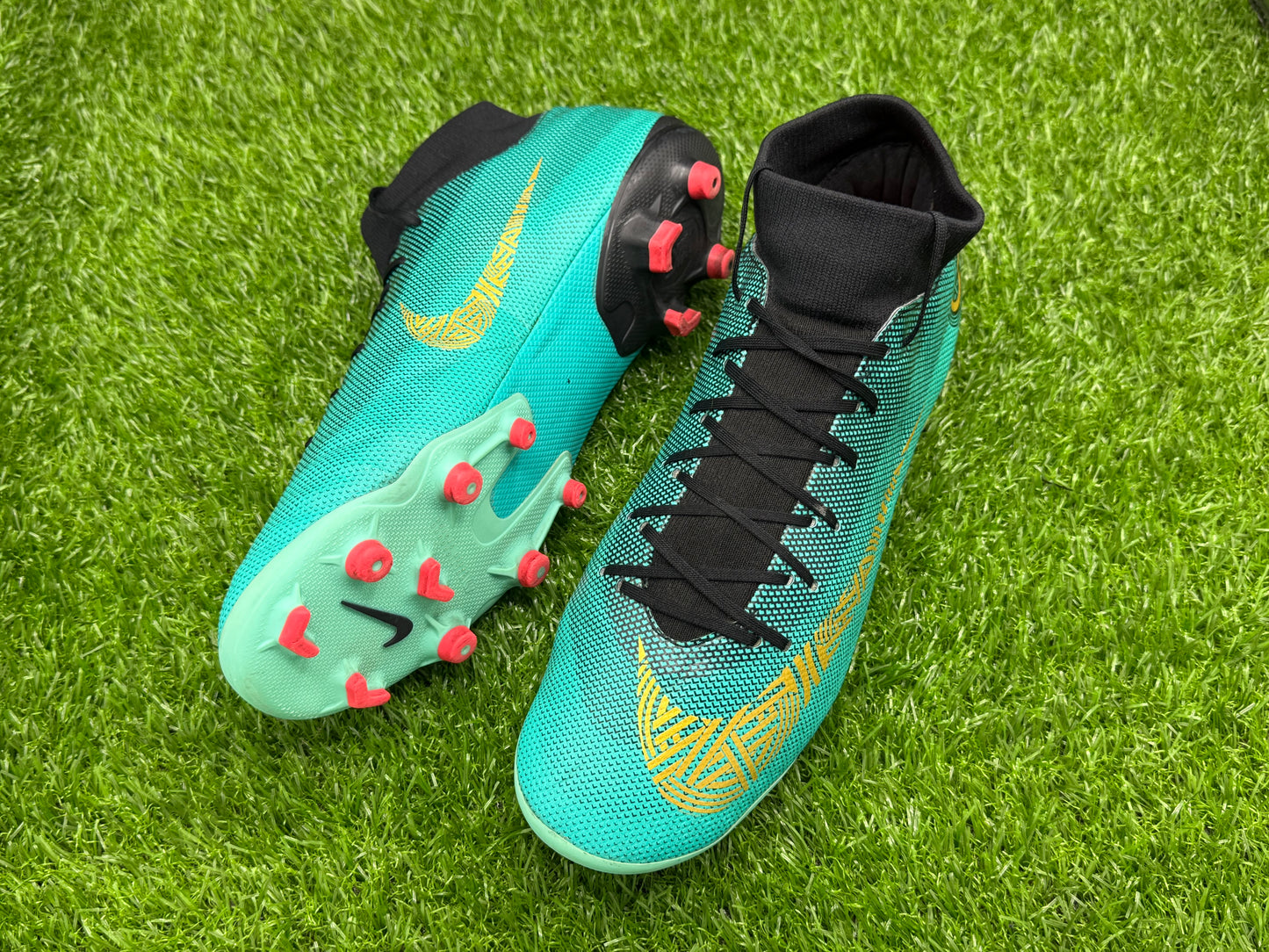 Nike MercurialX SuperflyX 6 Academy CR7 FG/MG