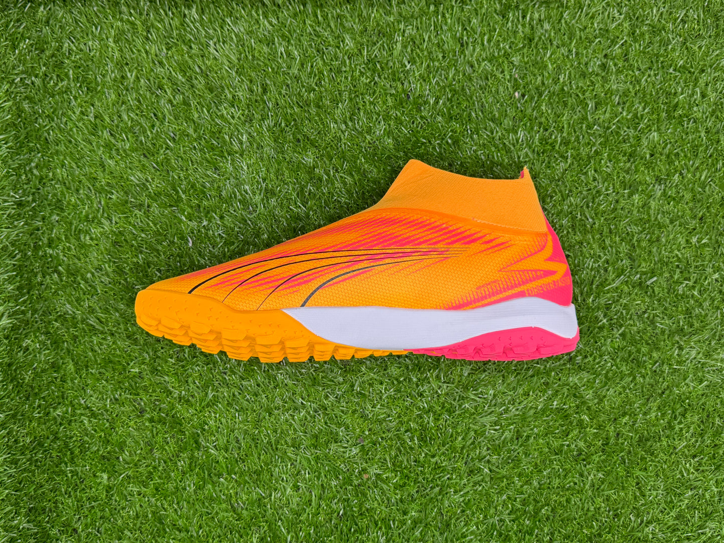 Puma Ultra Match LL TT