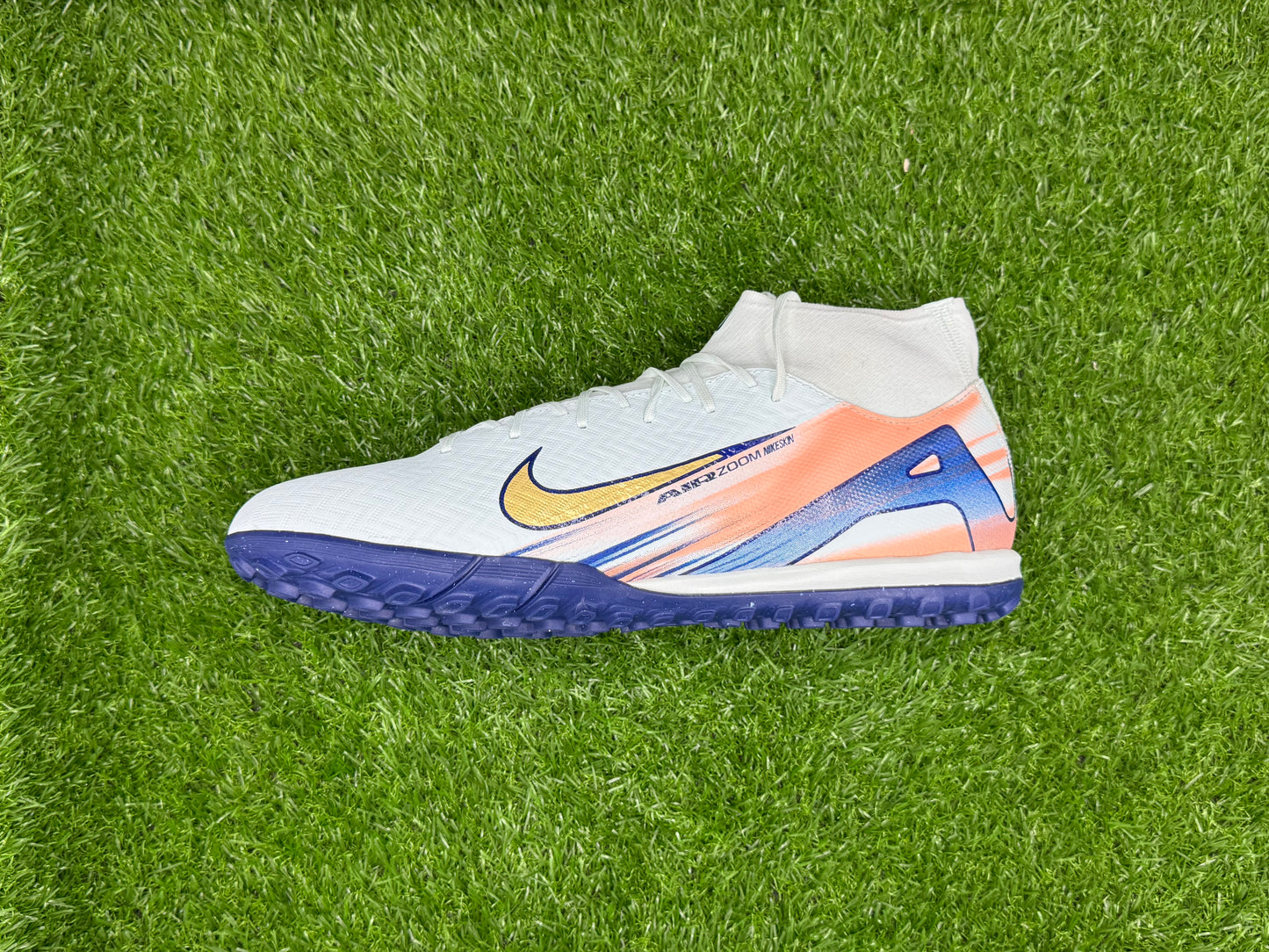 Nike Mercurial Zoom Superfly 10 Academy Mds TF (Brand New)