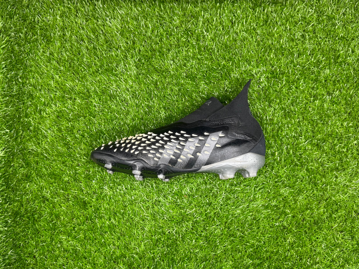 adidas Predator Freak+ FG
