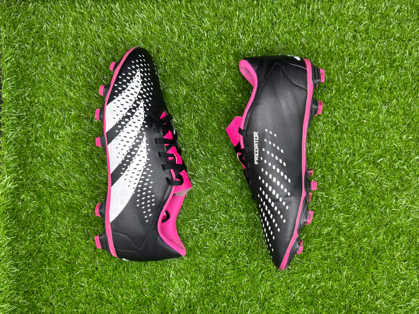 Adidas Predator  Accuracy.4 FxG