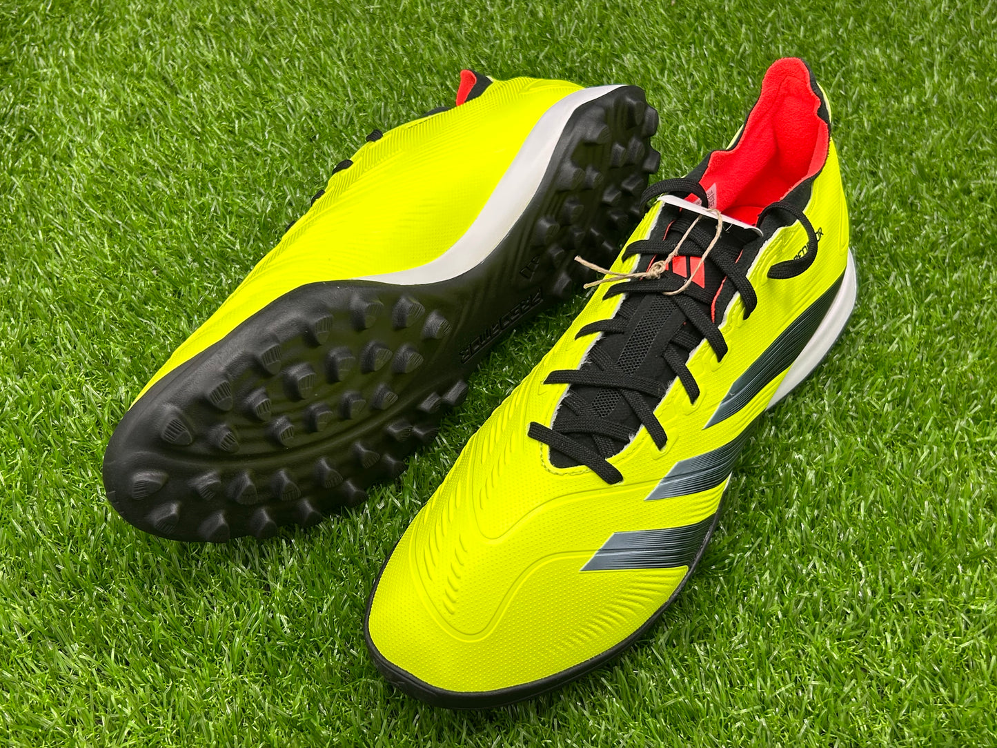 Adidas Predator 24 League Low TF