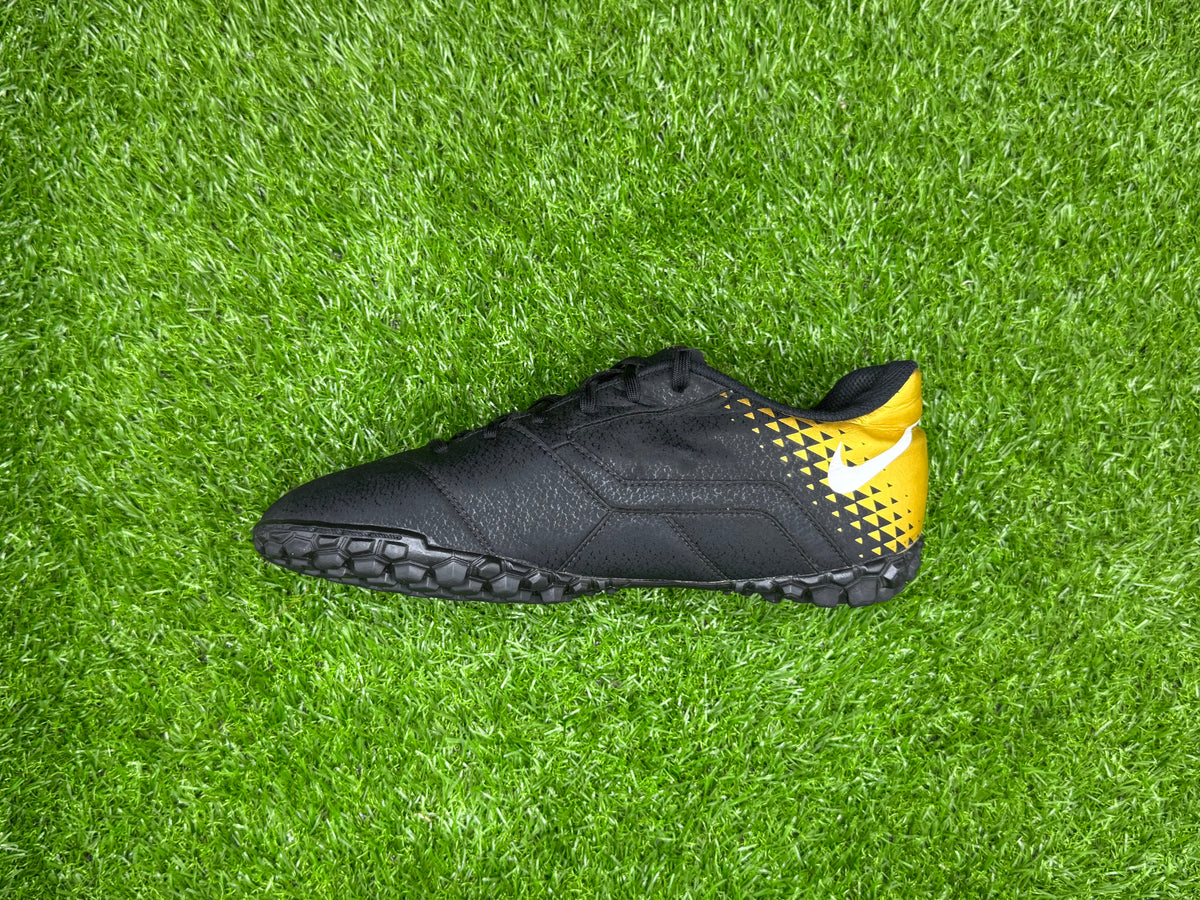 Nike BombaX TF
