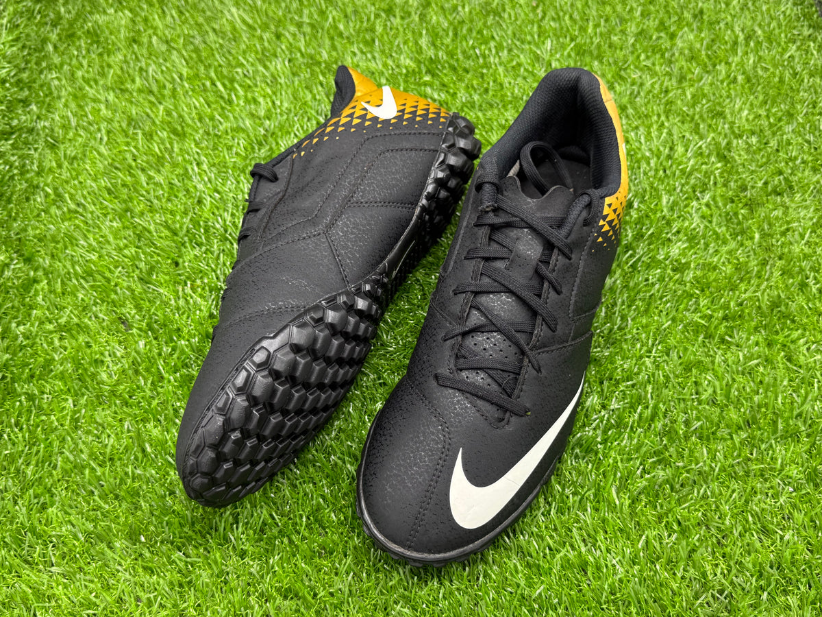 Nike BombaX TF