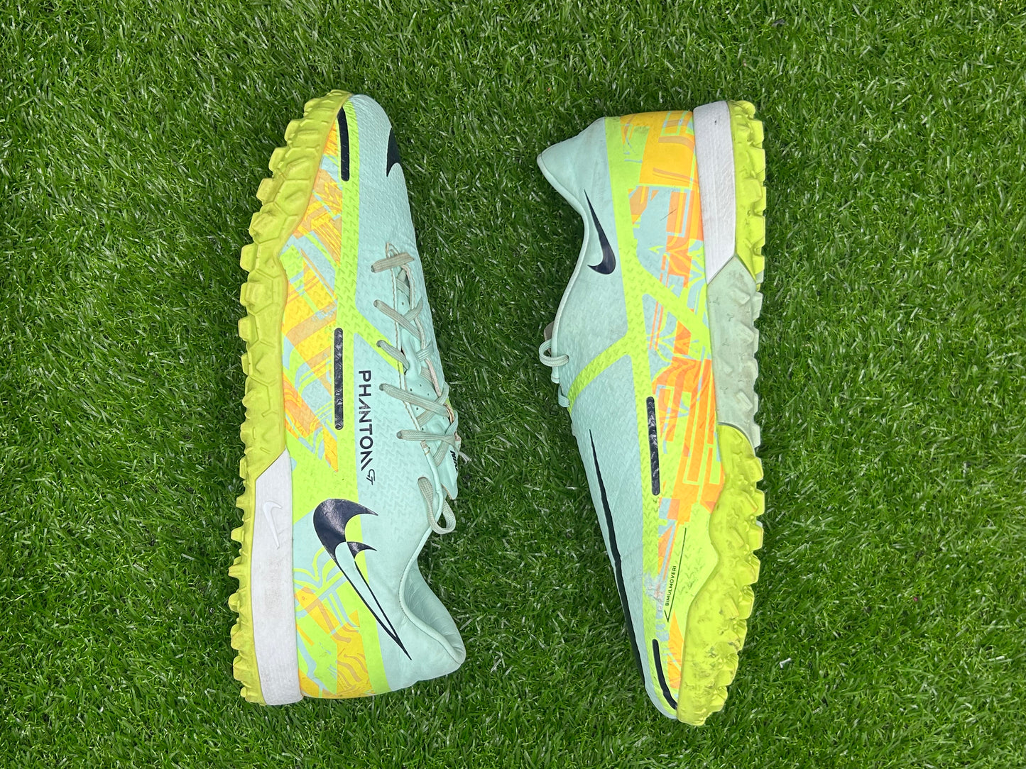 Nike Phantom GT2 Academy TF