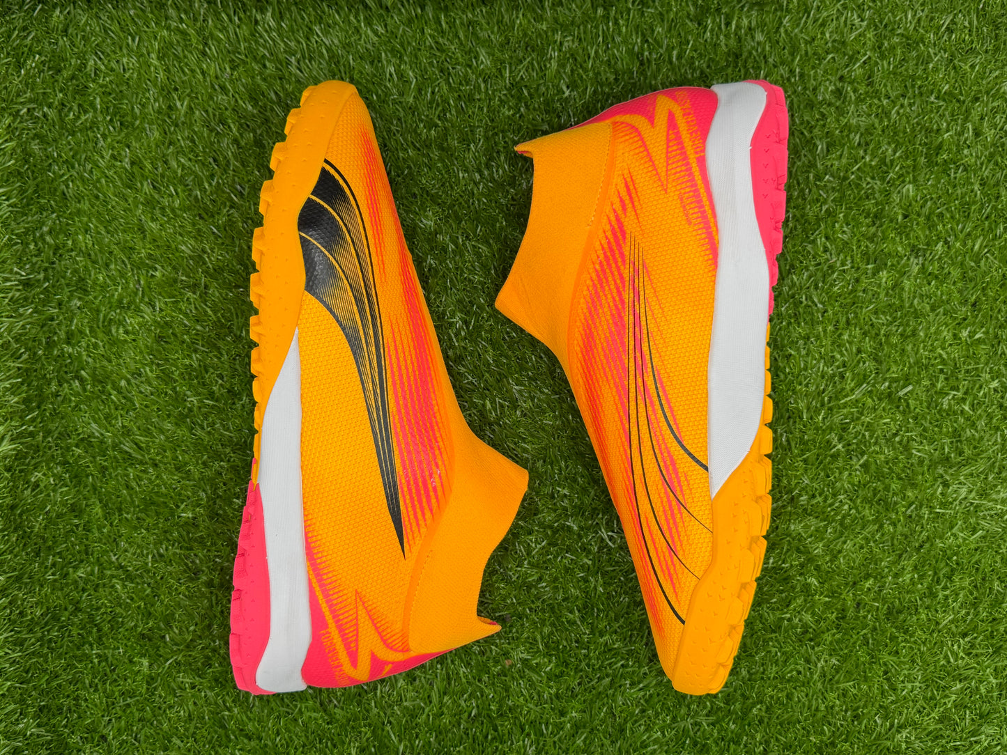Puma Ultra Match LL TT
