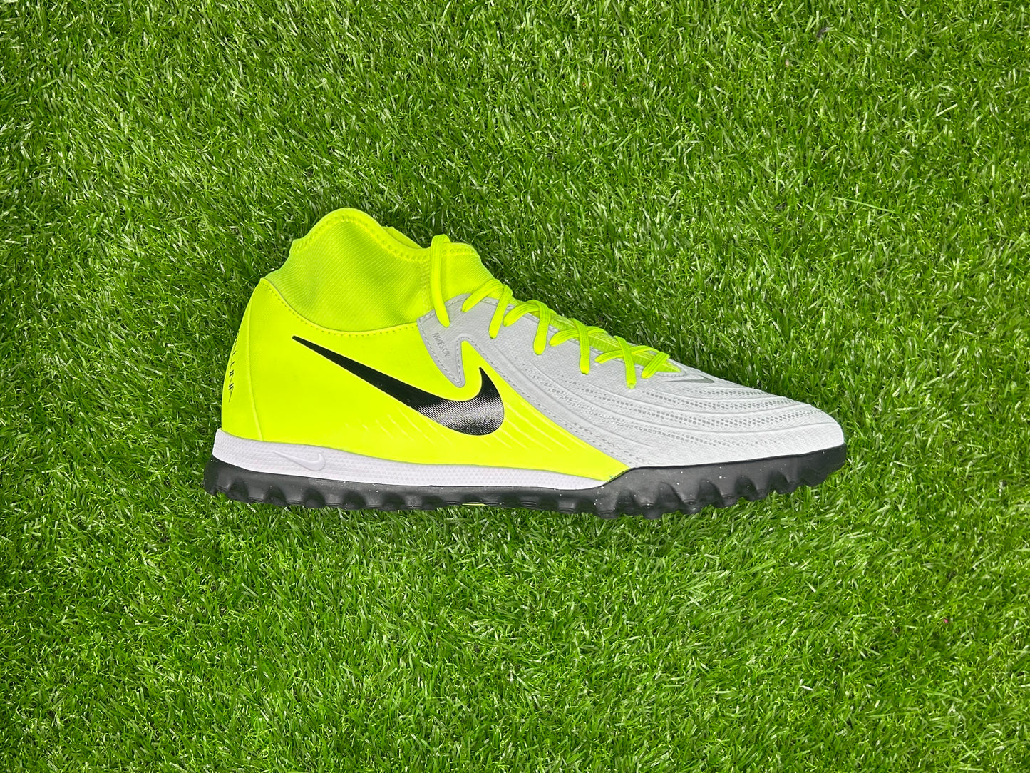 NikePhantom Luna 2 Academy TF