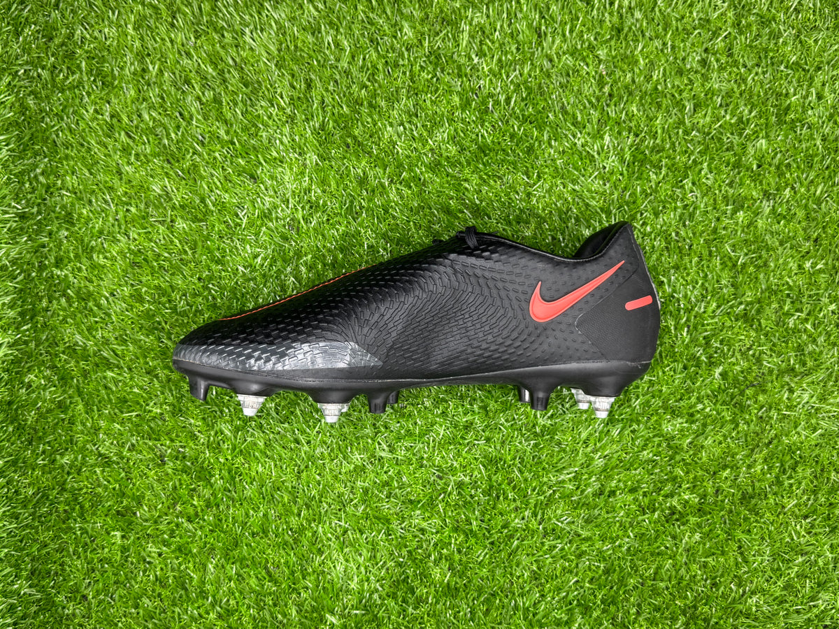 Nike Phantom GT Academy SG-Pro