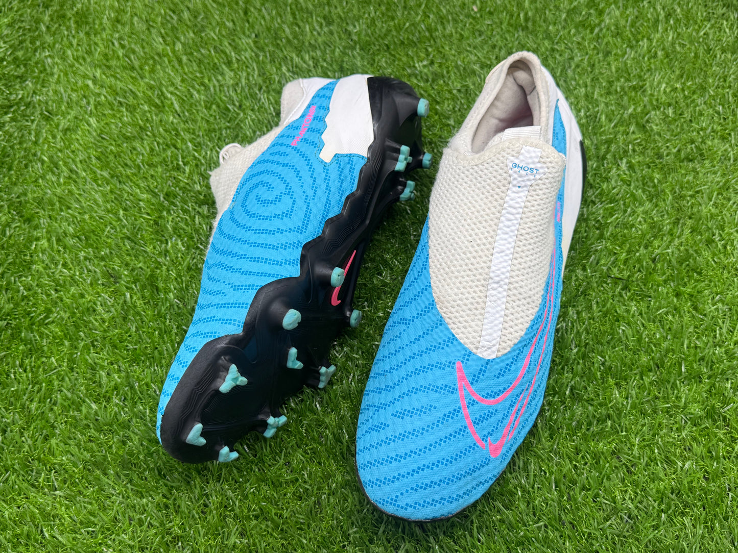 Nike Phantom GX Academy DF MG