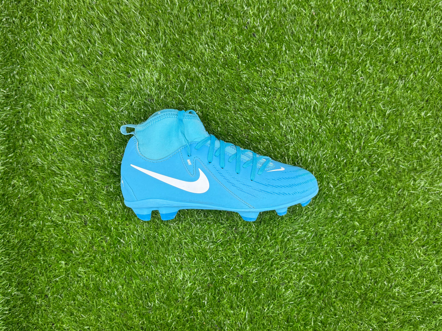 Nike Phantom Luna 2 Club FG