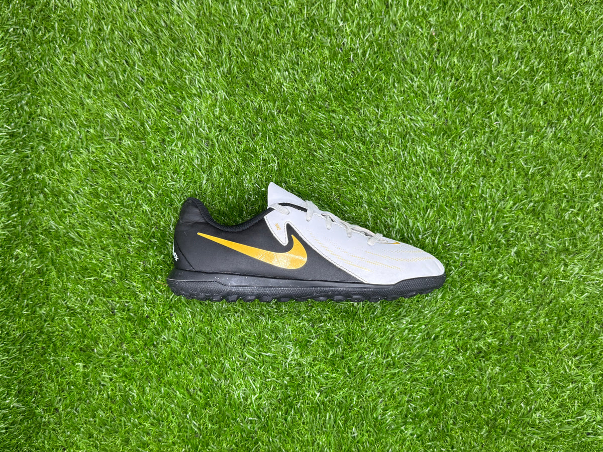 Nike Phantom GX II Club TF