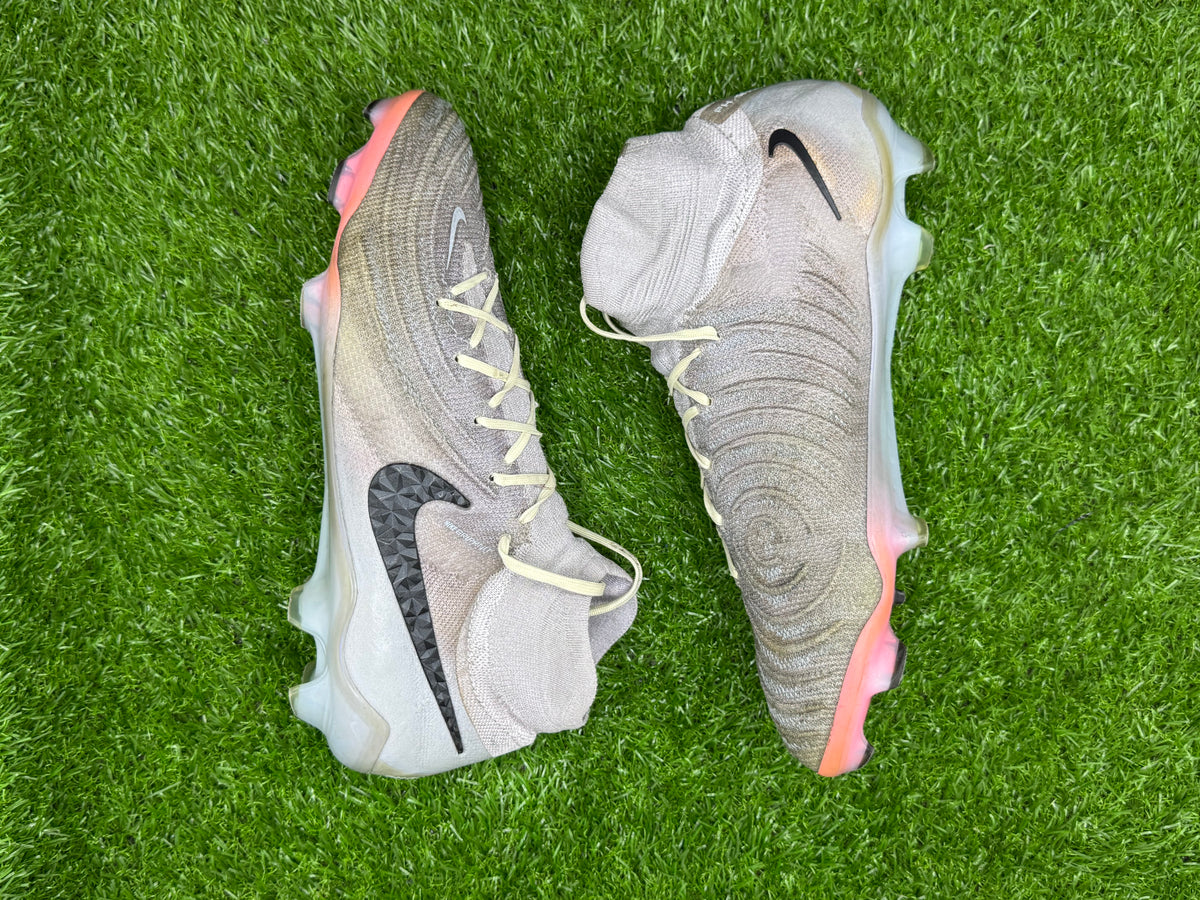 Nike Phantom Luna 2 Elite FG