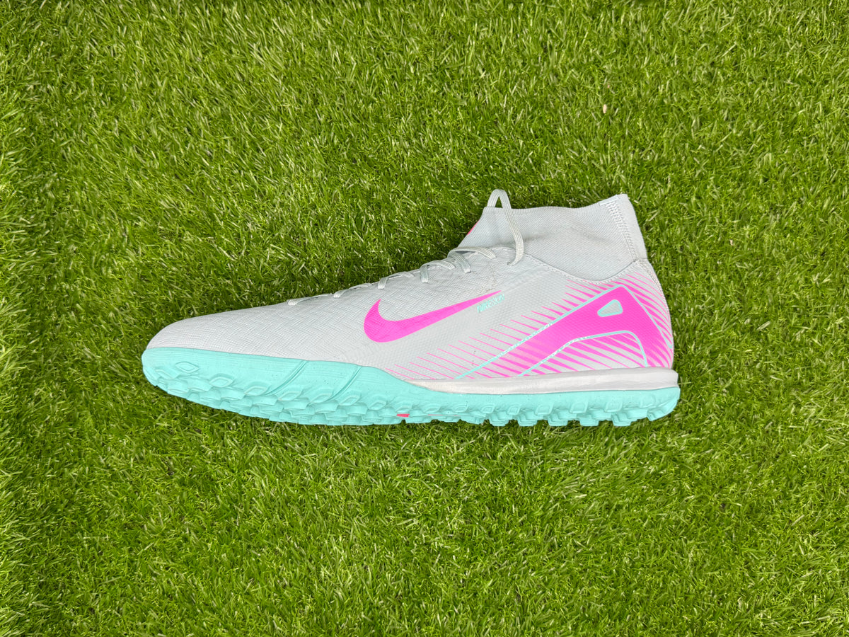 Nike Mercurial Superfly 10 Academy TF (Brand New)