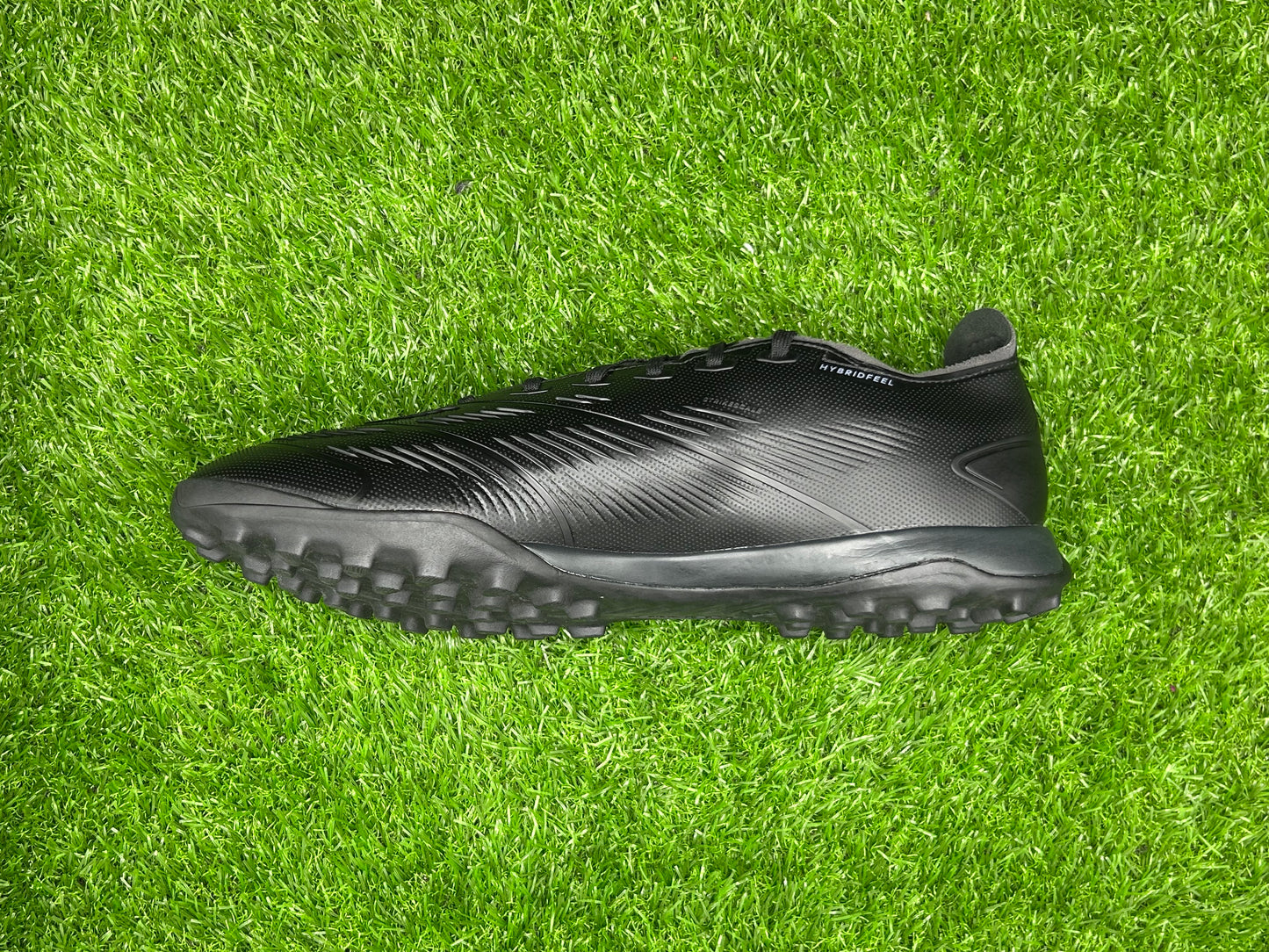 Adidas Predator League Low TF