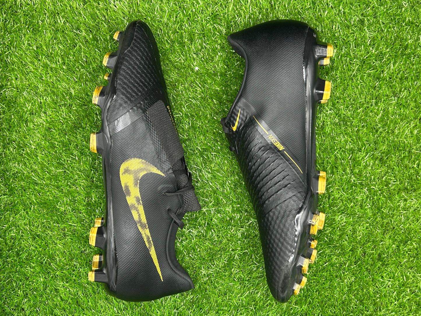 NIKE PHANTOM VENOM Academy FG