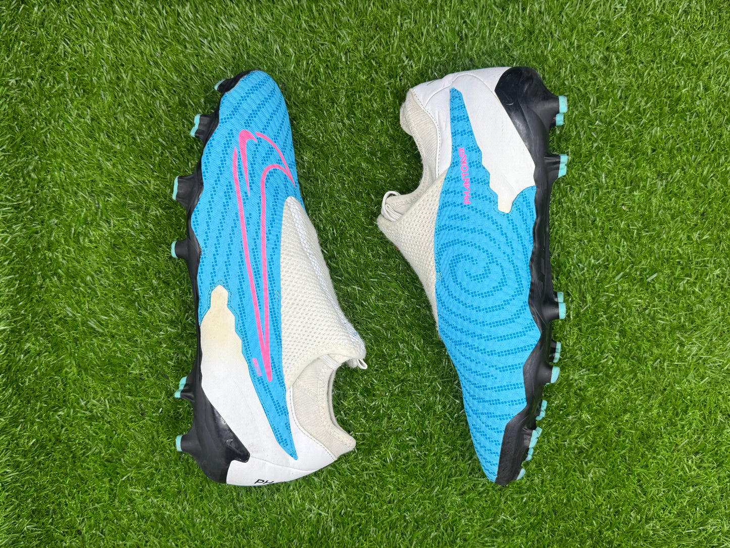 Nike Phantom GX Academy DF MG